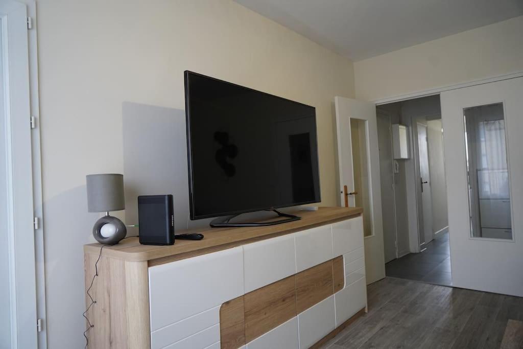 Le Paisible • Garage Privatif • Traversant • Calme Chateauroux Exterior photo